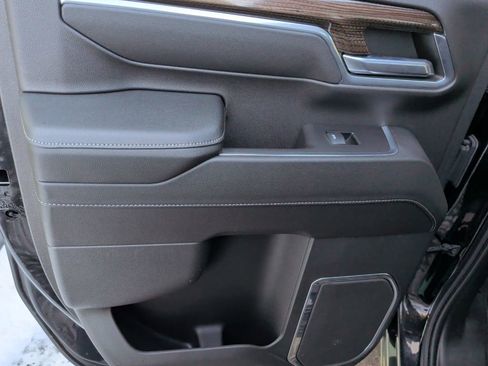 Used 2024 Chevrolet Silverado 2500 LT image 15