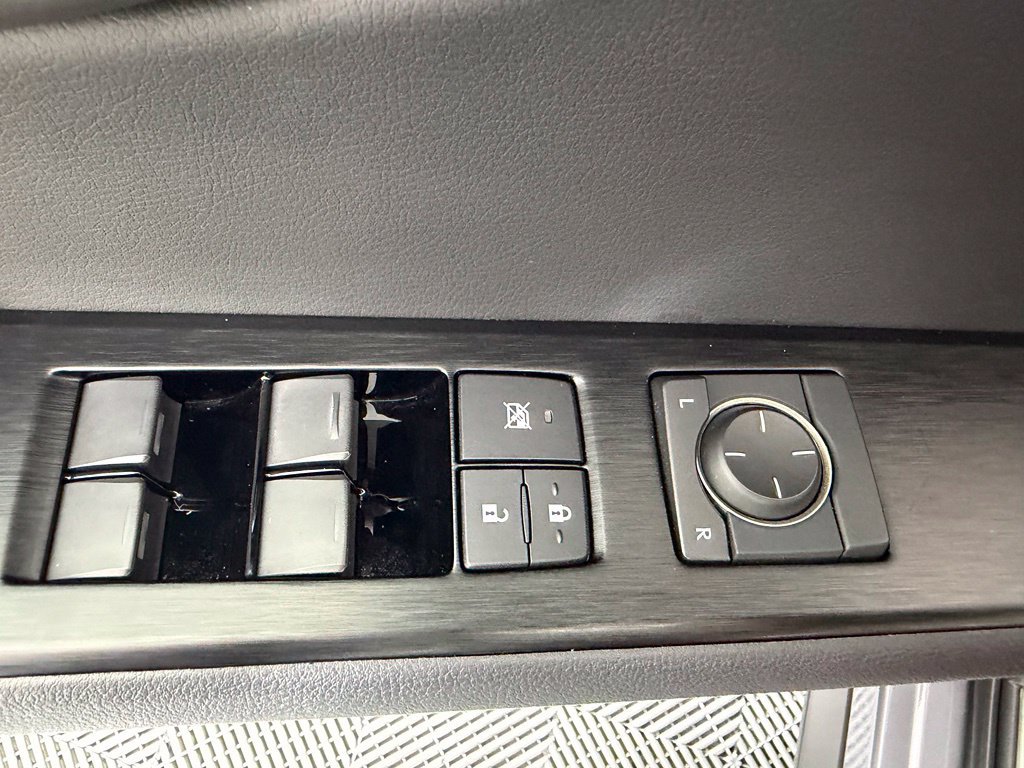 Used 2021 Lexus UX 250h F Sport AWD/4WD image 17
