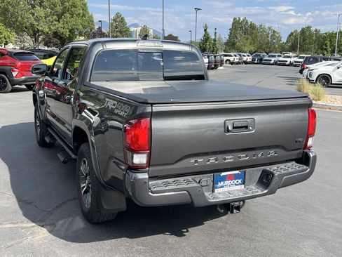 Used 2019 Toyota Tacoma TRD Sport w/ Technology Package AWD/4WD image 10