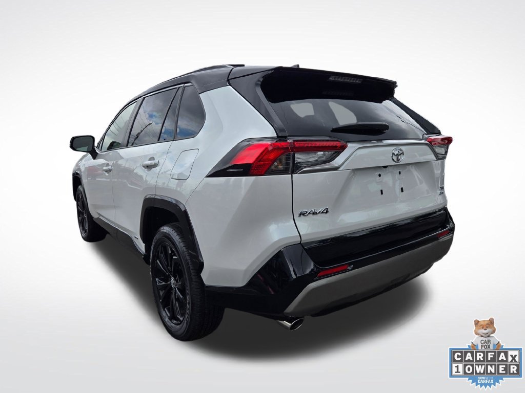 Used 2025 Toyota RAV4 XSE AWD/4WD image 5