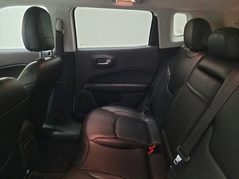 Used 2019 Jeep Compass Limited FWD image 18