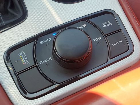Used 2019 Jeep Grand Cherokee Trackhawk AWD/4WD image 28