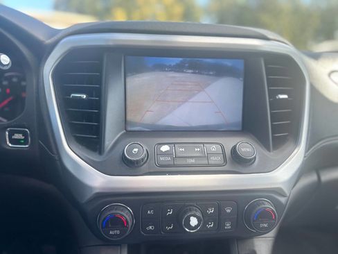 Used 2019 GMC Acadia SLT image 21