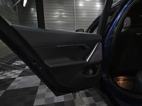 Used 2026 BMW i5 eDrive40 w/ M Sport Package image 34