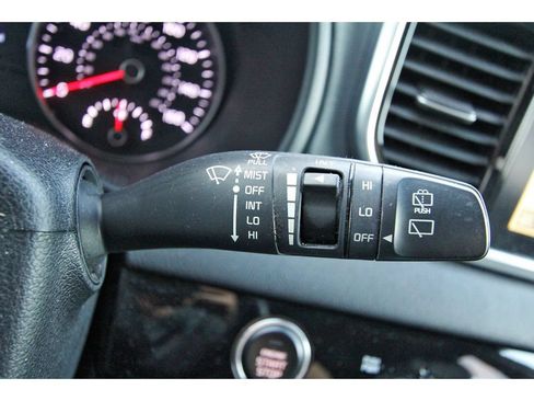 Used 2021 Kia Sportage EX w/ EX Technology Package FWD image 17