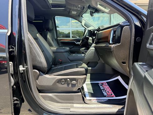Used 2025 GMC Sierra 3500 Denali w/ Denali Reserve Package AWD/4WD image 43
