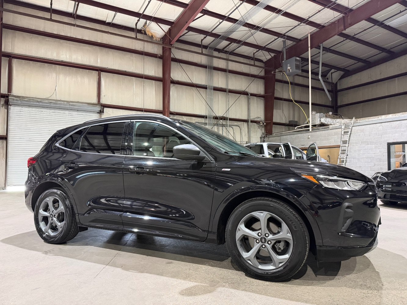 Used 2023 Ford Escape ST-Line w/ Tech Pack #1 FWD image 3