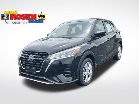 New 2025 Nissan Kicks Play S image 1