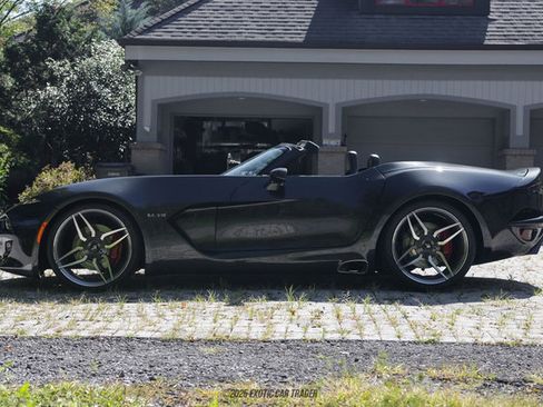 Used 2014 SRT Viper GTS w/ GTS Laguna Interior Package image 3