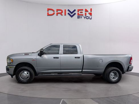 Used 2024 RAM 3500 Tradesman w/ Chrome Appearance Group image 2