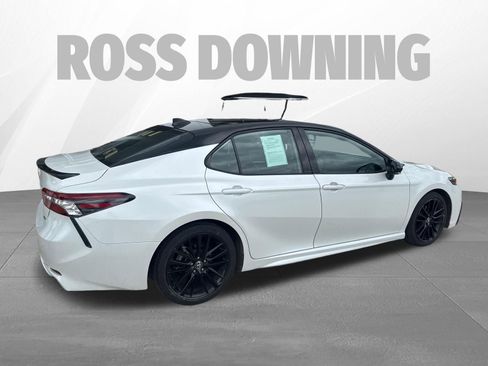 Used 2021 Toyota Camry XSE image 2