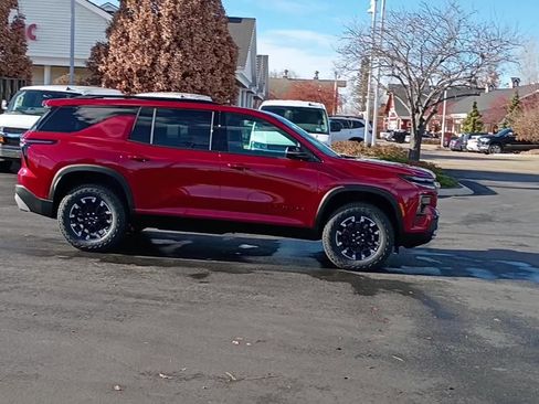 New 2026 Chevrolet Traverse Z71 w/ Enhanced Driving Package image 6