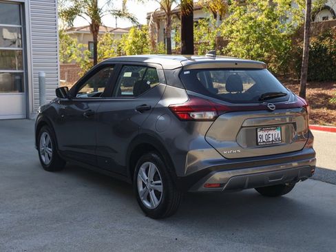 Used 2024 Nissan Kicks S FWD image 6