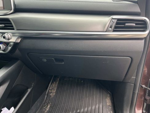 Used 2022 Kia Telluride LX image 27