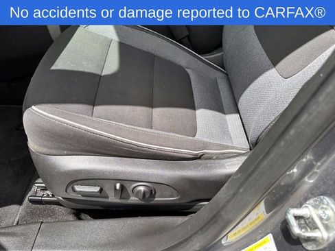 Certified 2022 Chevrolet TrailBlazer LT w/ Confidence II Package FWD image 18