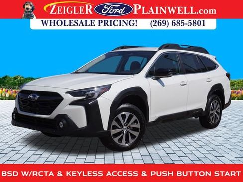 Used 2023 Subaru Outback Premium image 1