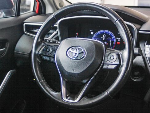Used 2024 Toyota Corolla Cross XLE image 15