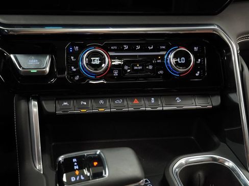 Certified 2025 GMC Sierra 1500 Denali Ultimate AWD/4WD image 24
