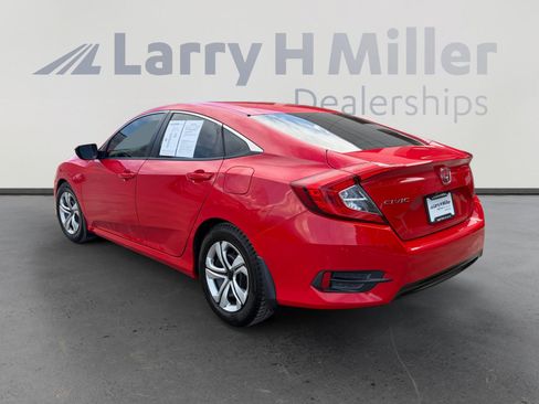 Used 2018 Honda Civic LX image 3