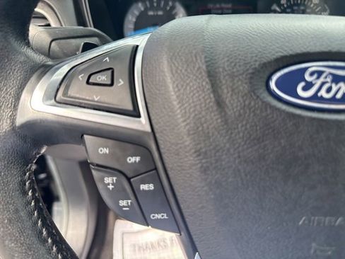 Used 2018 Ford Fusion SE w/ Equipment Group 201A FWD image 17