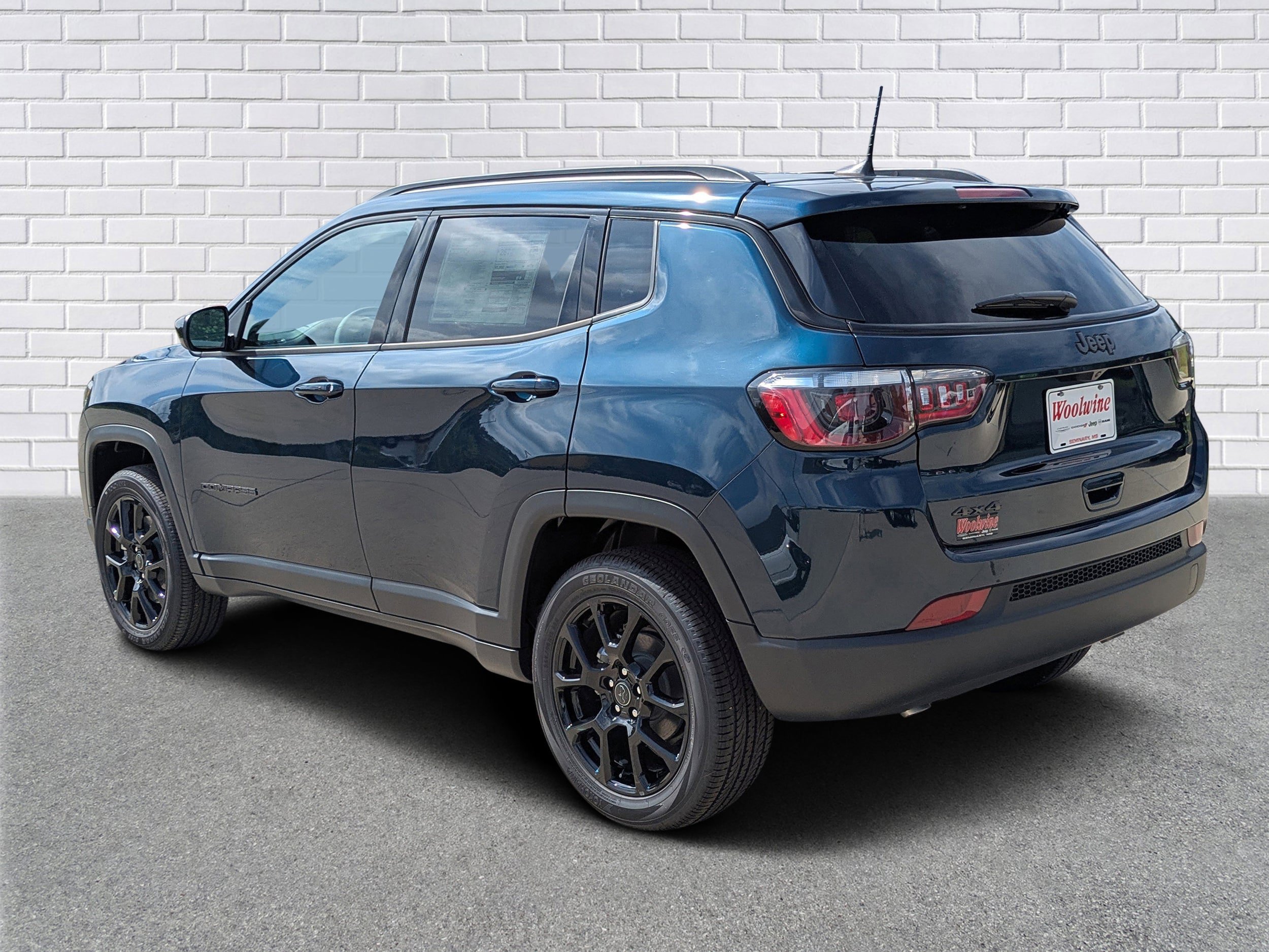 New 2026 Jeep Compass Latitude AWD/4WD image 3