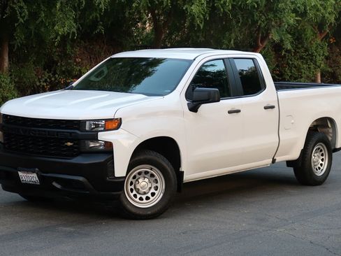 Used 2019 Chevrolet Silverado 1500 W/T w/ WT Convenience Package RWD image 2