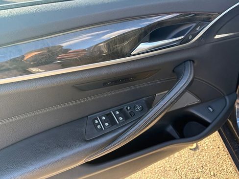 Used 2017 BMW 540i xDrive image 11