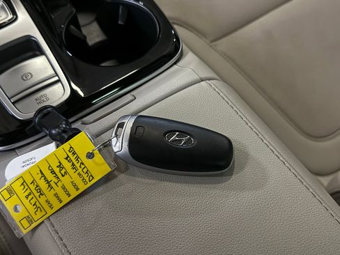 Used 2024 Hyundai Tucson Limited image 50