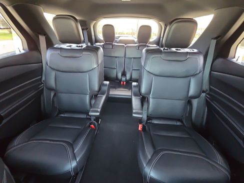 Used 2023 Ford Explorer ST w/ Equipment Group 401A image 21