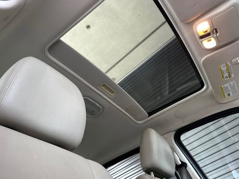 Used 2010 Ford Escape XLT image 17