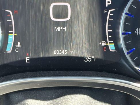 Used 2018 Chrysler Pacifica Limited w/ Tire & Wheel Group image 23