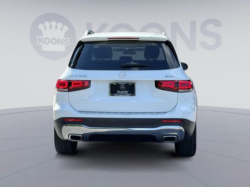 Used 2023 Mercedes-Benz GLB 250 4MATIC image 10