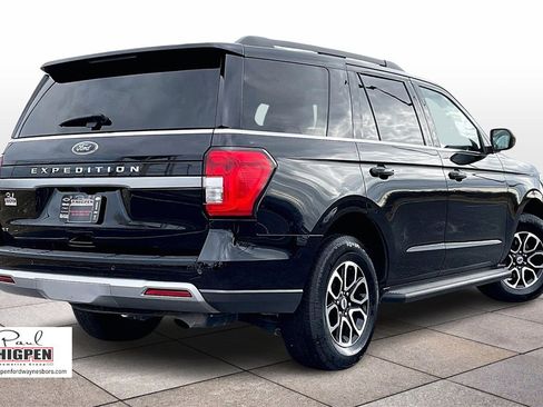 Certified 2024 Ford Expedition XLT image 12