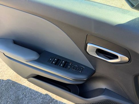 Used 2025 Kia K4 FWD image 18