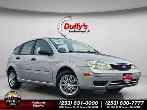 Used 2005 Ford Focus ZX5 Hatchback image 1