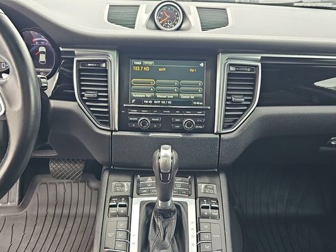 Used 2015 Porsche Macan S AWD/4WD image 20