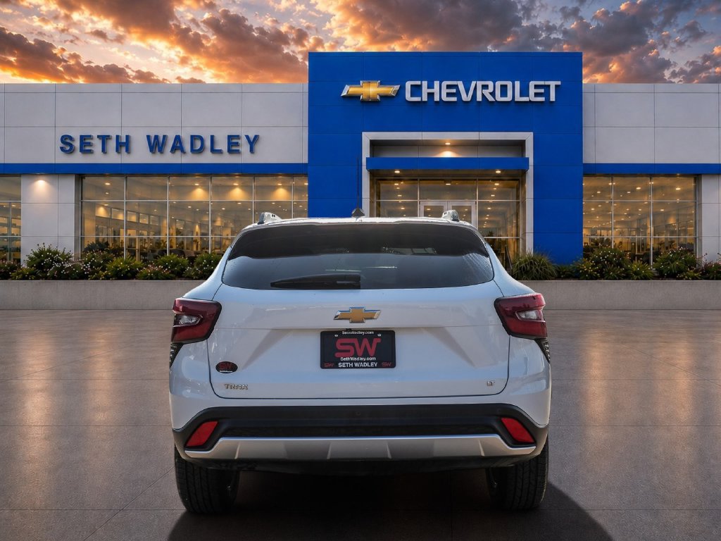 Used 2024 Chevrolet Trax LT w/ Driver Confidence Package FWD image 6