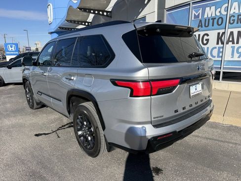 Used 2023 Toyota Sequoia Platinum image 15