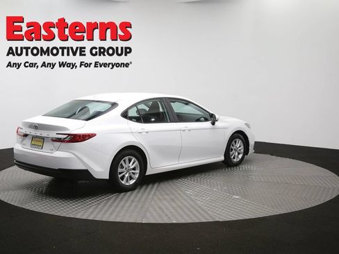 Used 2025 Toyota Camry LE FWD image 39