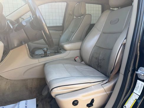 Used 2015 Jeep Grand Cherokee Overland AWD/4WD image 17