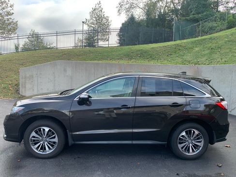 Used 2016 Acura RDX AWD w/ Advance Package image 2