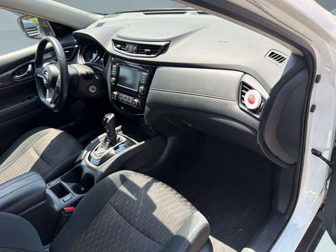 Used 2018 Nissan Rogue S w/ S Value Package FWD image 30
