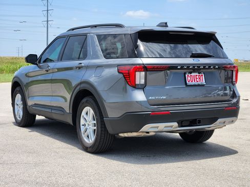 New 2026 Ford Explorer Active w/ Active Comfort Package RWD image 5