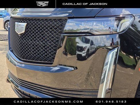 Used 2024 Cadillac Escalade ESV Sport Platinum w/ LPO, ONYX Package AWD/4WD image 34