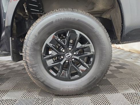 Used 2024 Nissan Frontier SV image 30