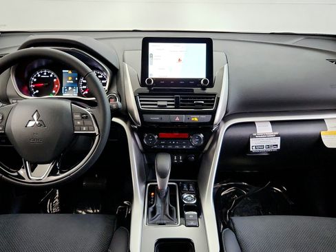 Used 2025 Mitsubishi Eclipse Cross SE AWD/4WD image 22