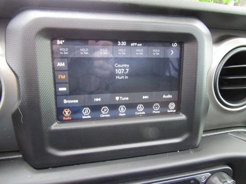 Used 2021 Jeep Wrangler Unlimited Sport AWD/4WD image 15
