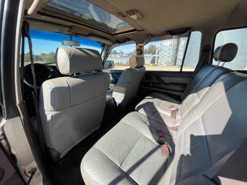 Used 1992 Toyota Land Cruiser AWD/4WD image 10