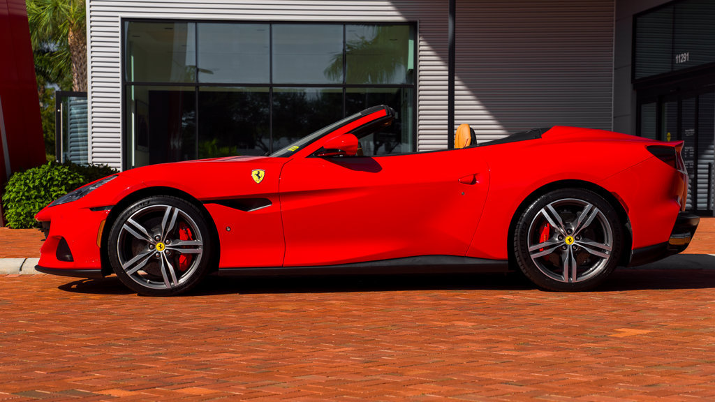 Certified 2022 Ferrari Portofino M RWD image 2