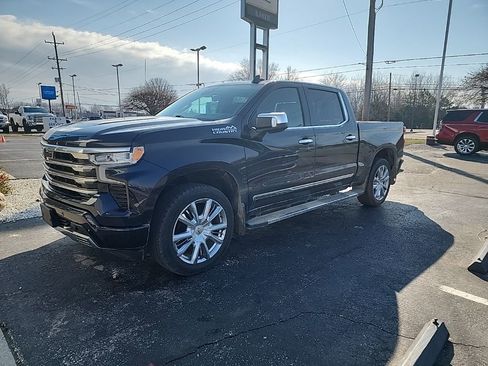 Used 2022 Chevrolet Silverado 1500 High Country w/ High Country Premium Package AWD/4WD image 1